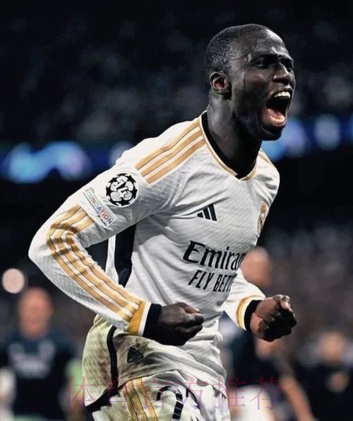 门迪晒照庆祝皇马首球：今晚终于为皇马进球